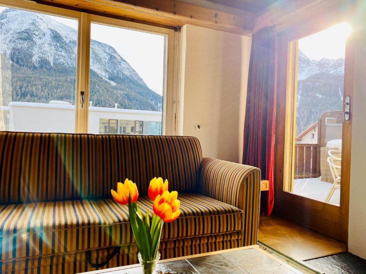 Hotel Scuol Kültér fotó